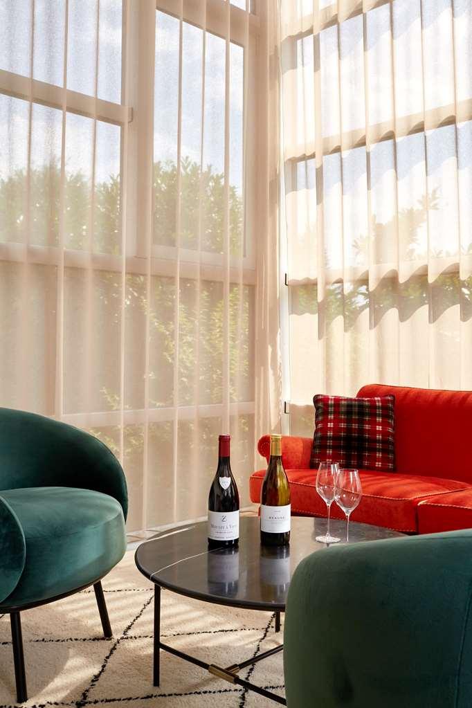 Les Nomades Beaune Бон Ресторан фото